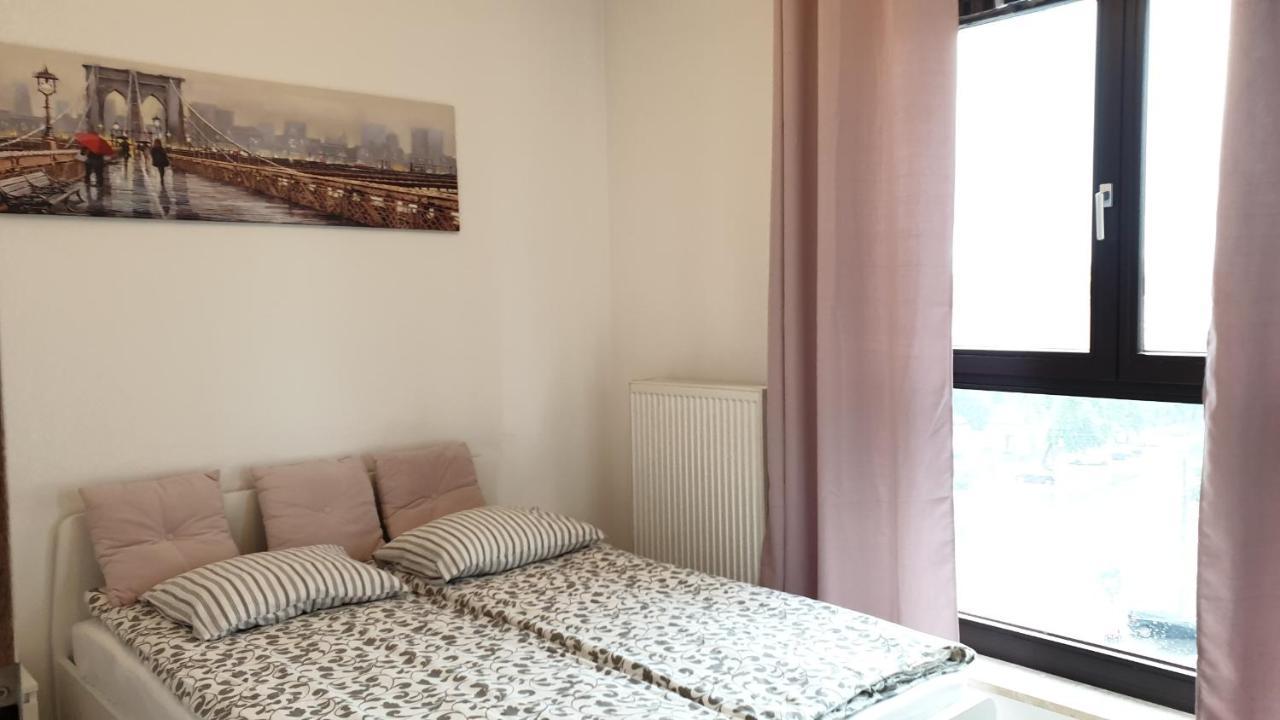 Newburg Apartments Wolska Varsó Kültér fotó