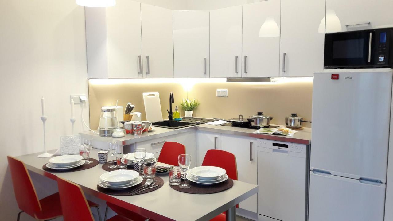 Newburg Apartments Wolska Varsó Kültér fotó