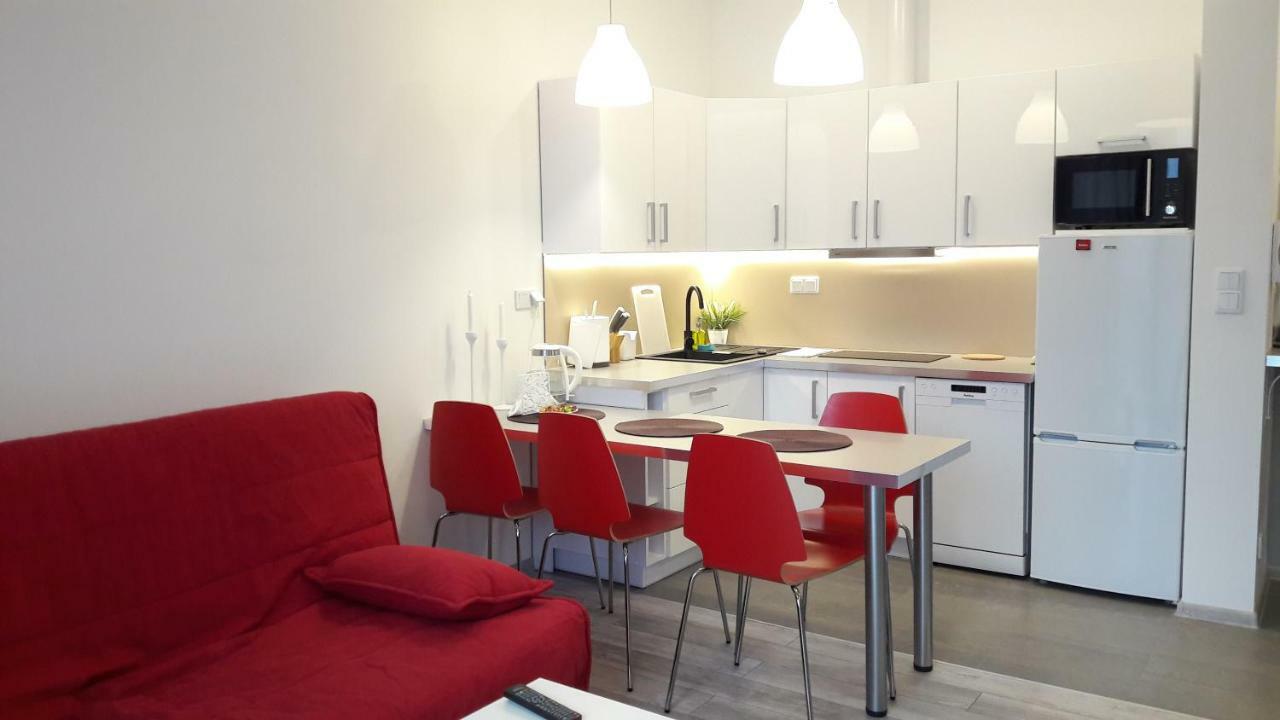 Newburg Apartments Wolska Varsó Kültér fotó